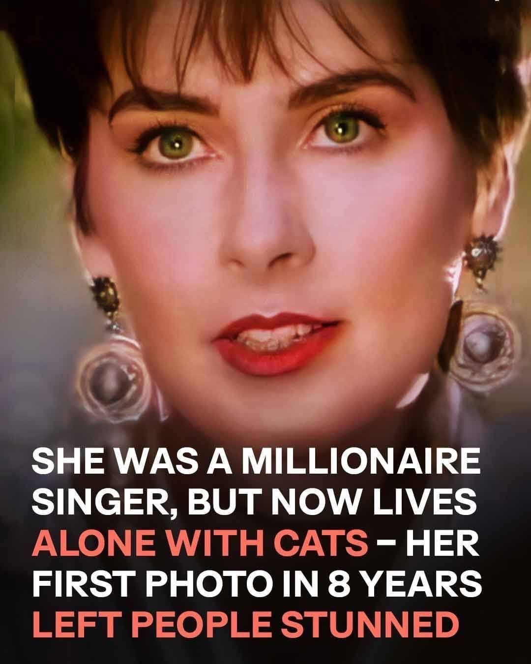 Reclusive Singer Shares First Public Photo in 8 Years