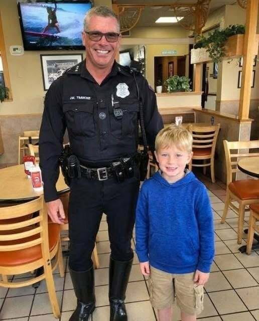 I Couldn’t Afford My Son’s Birthday Cake — Then a Cop Did Something I’ll Never Forget